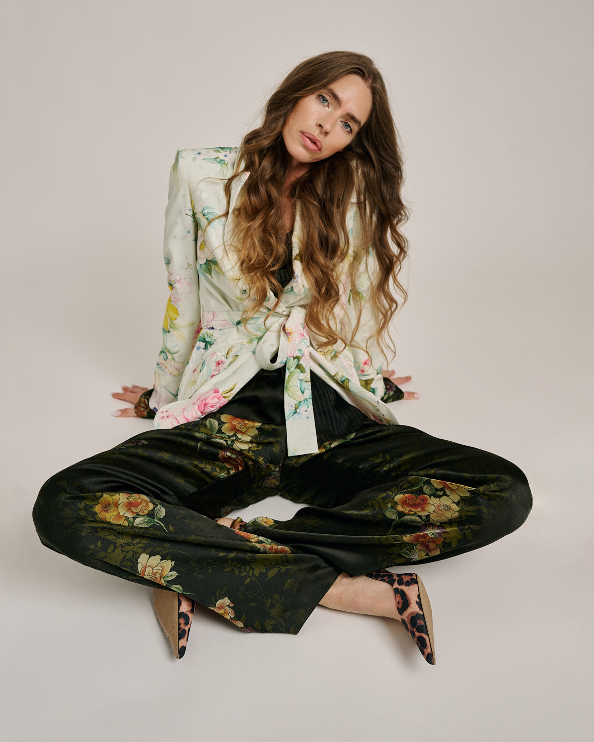 Silk-pants-garden-flowers