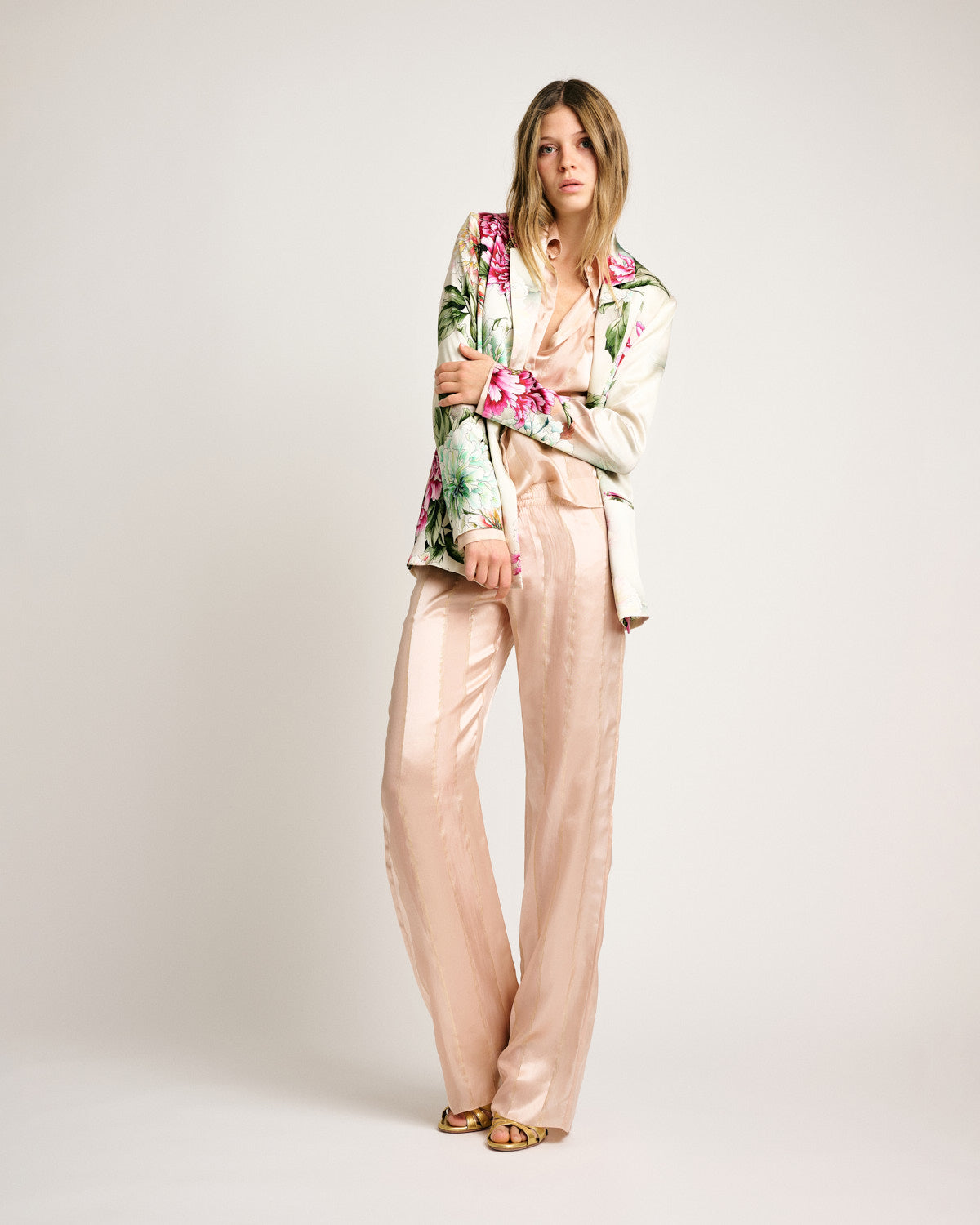 silk-pants-sandy-gold-champagne-3