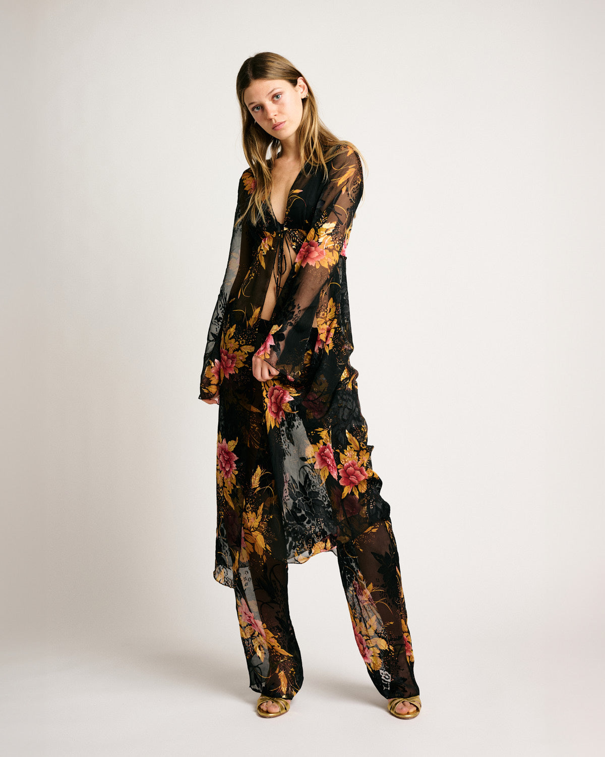 silk-black-flowers-pants-4