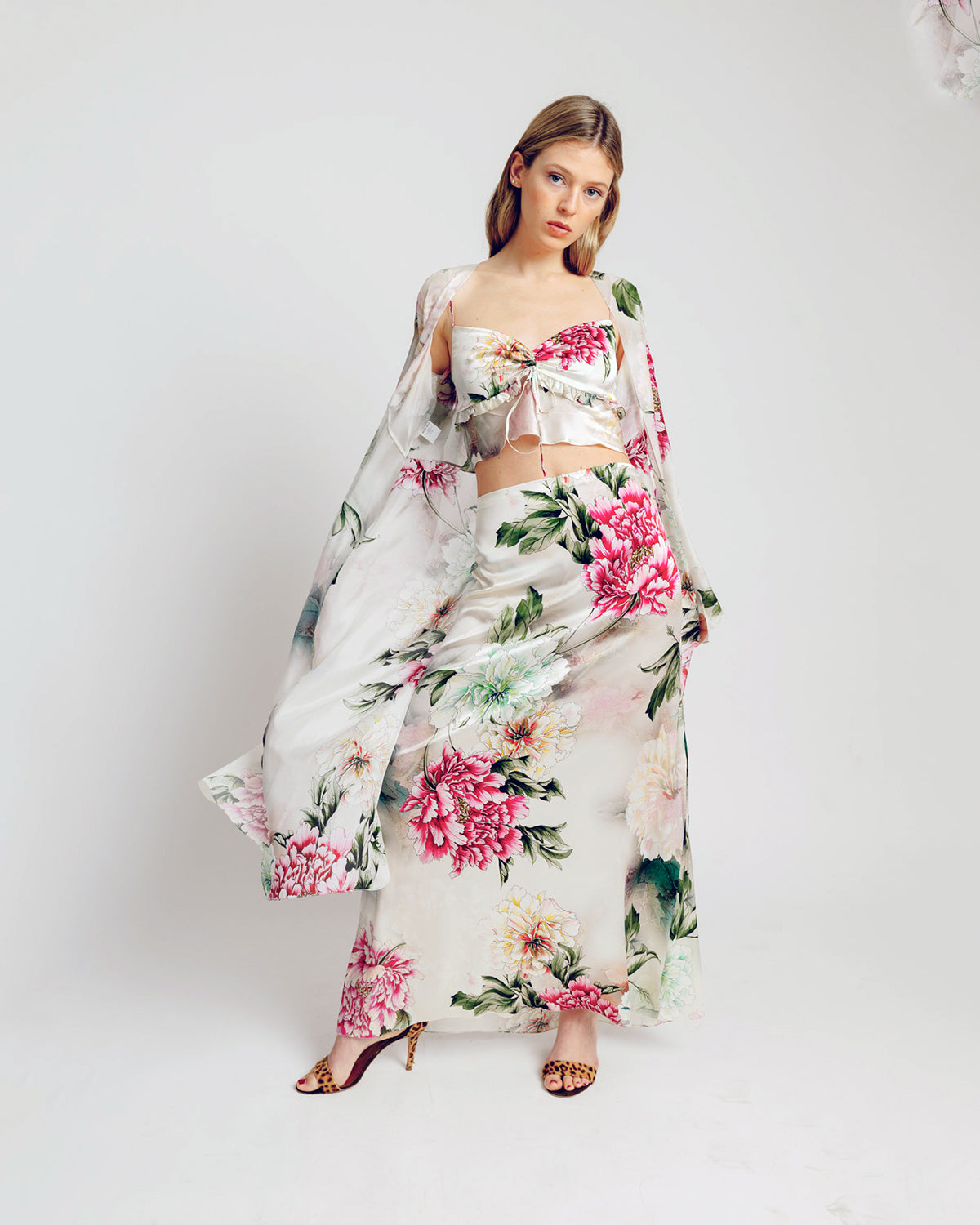 MARA ROBE GARDENIA HABOTAI SATIN SILK