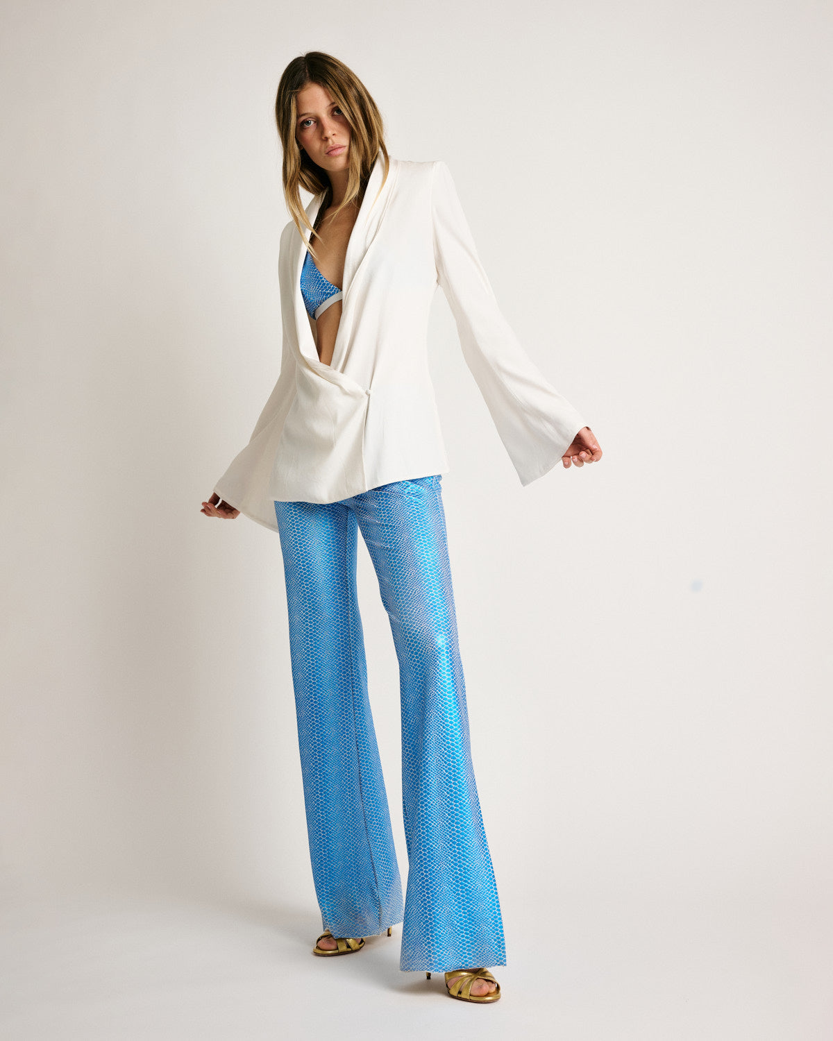 Hanna Blazer Solid White Silk Satin Strech