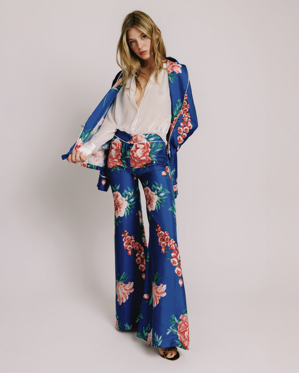 Patty Pants – Electric Blue & Coral Floral Silk Pants